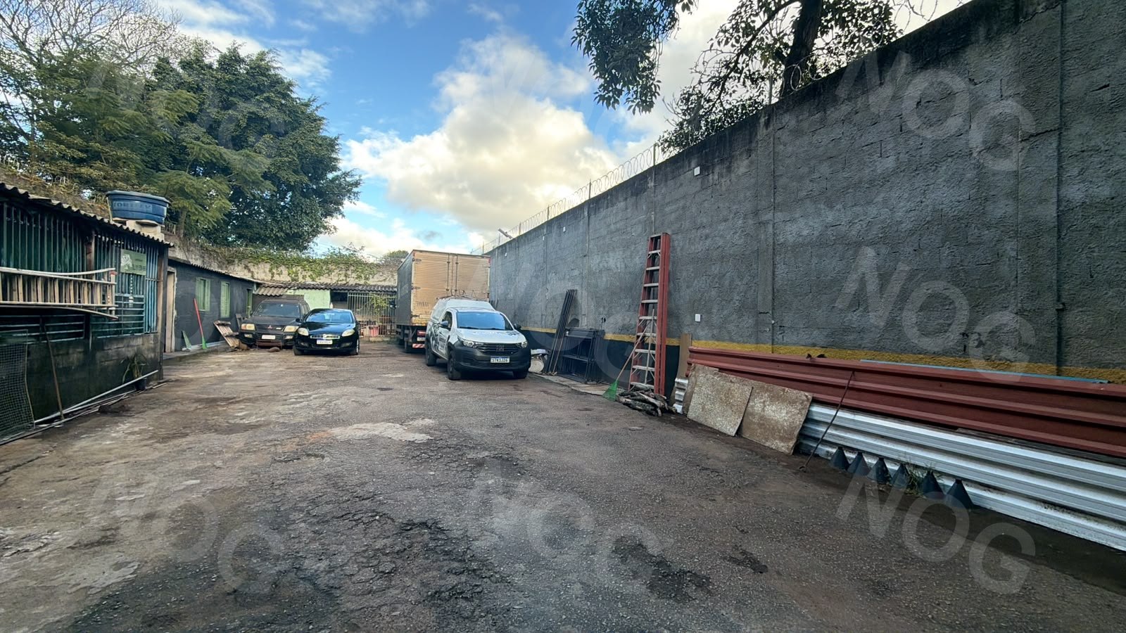 TERRENO/LOCAÇÃO